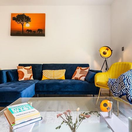 Ashview 8 - Heathrow - Business - Free Parking Apartamento Staines-upon-Thames Exterior foto