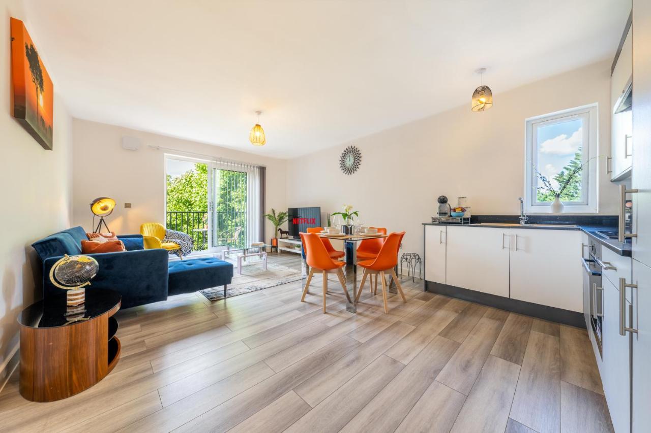 Ashview 8 - Heathrow - Business - Free Parking Apartamento Staines-upon-Thames Exterior foto